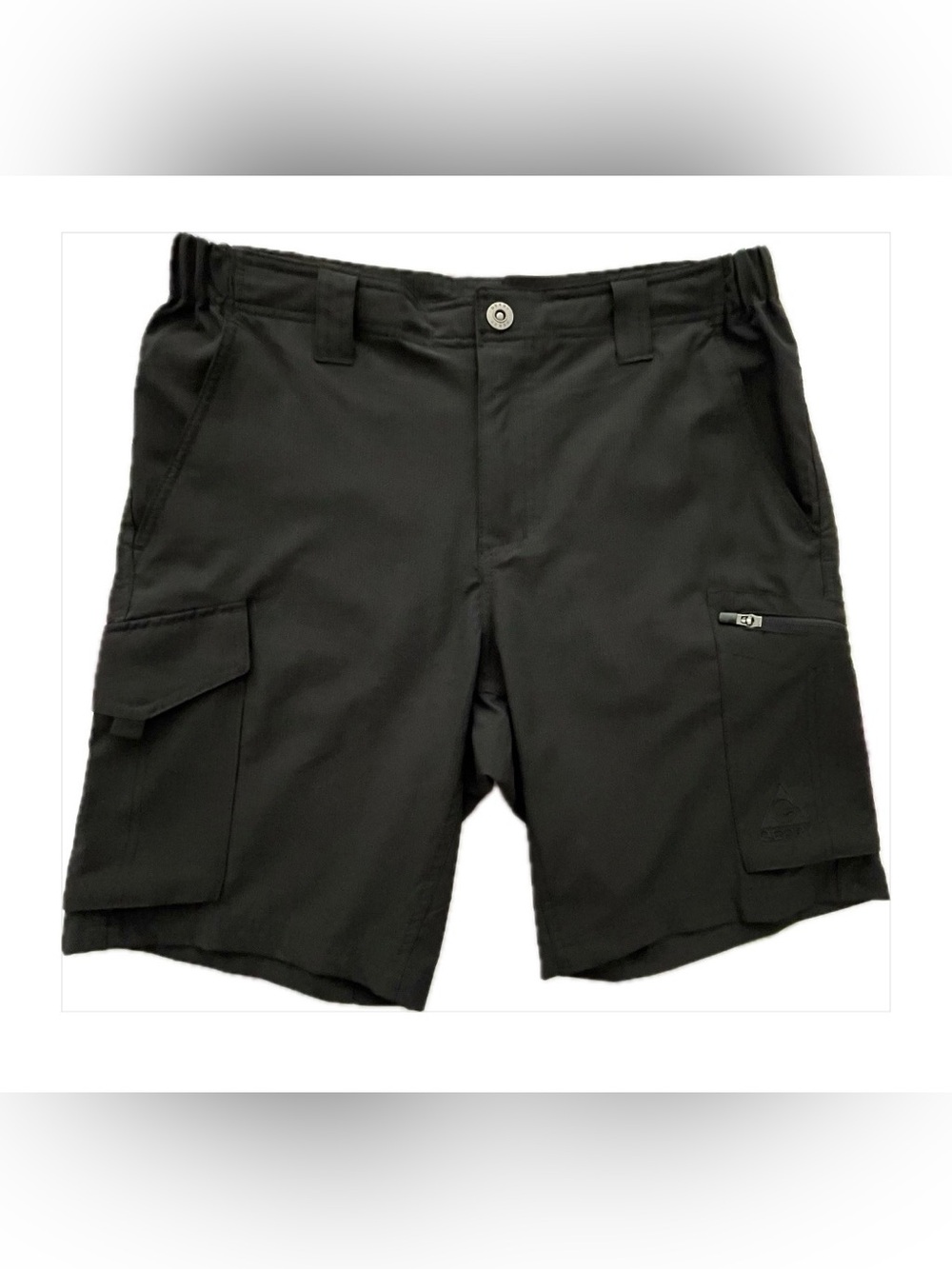 NWOT Gerry Men’s Black Hybrid Shorts Size 32